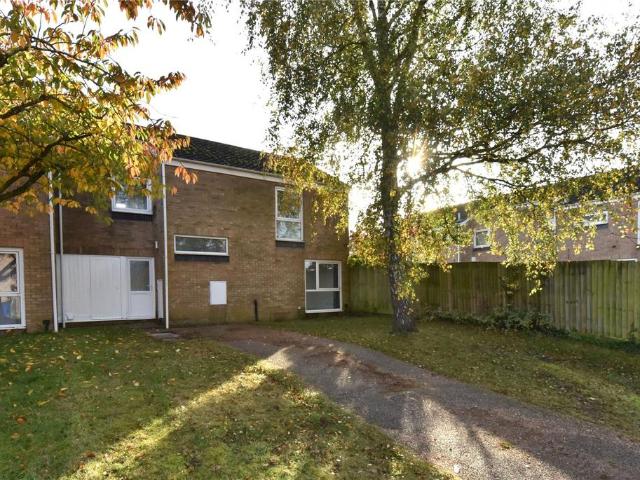 Earls Field, RAF Lakenheath, Brandon. 3 bed end of terrace house to rent £1,515 pcm £350 pw