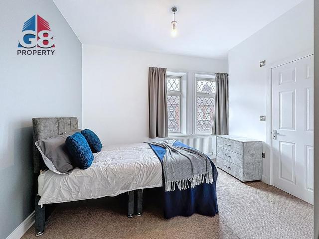 Earlsmere Avenue, Doncaster, Balby, DN4 5 bed house share to rent £520 pcm £120 pw