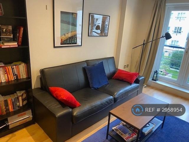 Earlsfield House, Kingston Upon. 1 bed flat to rent £1,775 pcm £410 pw