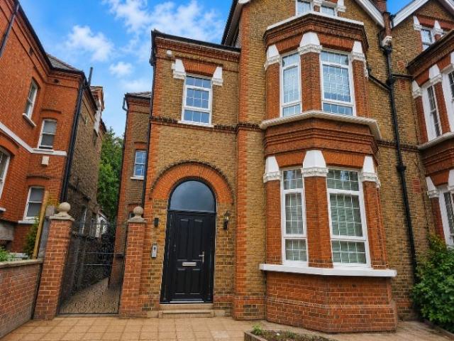 Earlsfield Road, London SW18, 10 bed semi detached house to rent, £14,800 pcm | PrimeLocation