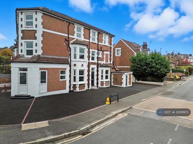 Earlswood Road, Redhill, RH1 1 bed in a house share to rent £900 pcm £208 pw