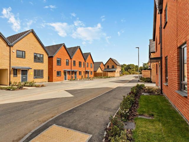 Earsham Grove, Great Haddon PE7, 3 bed property to rent, £1,500 pcm | PrimeLocation