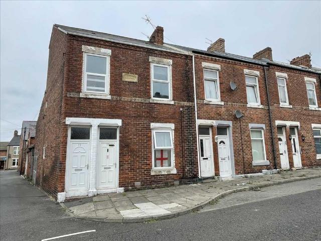 East Moffett Street, South Shields 2 bed apartment to rent £550 pcm £127 pw