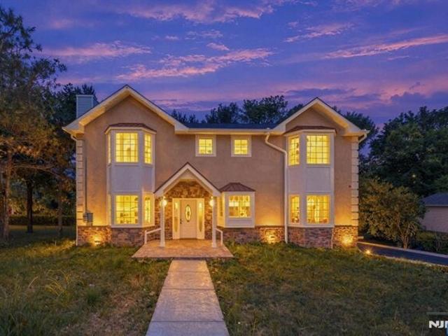 East Ave, Northvale, Home For Sale