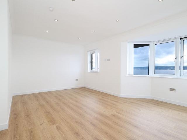 East Clyde Street, Helensburgh, G84 7PA