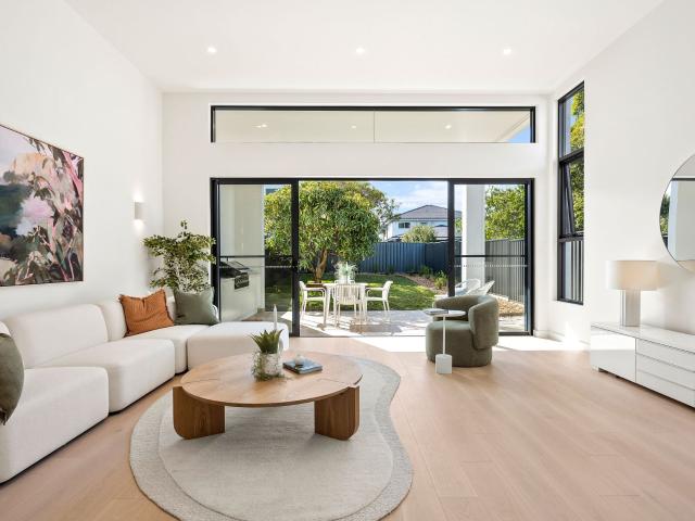 East Corrimal, 26B Station Street
