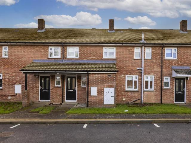 East Crescent, Swanton Morley, DEREHAM 3 bed house to rent £1,100 pcm £254 pw