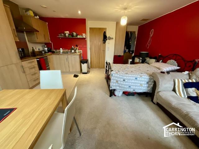 East Croft House, 86 Northolt Road. Studio to rent £1,300 pcm £300 pw