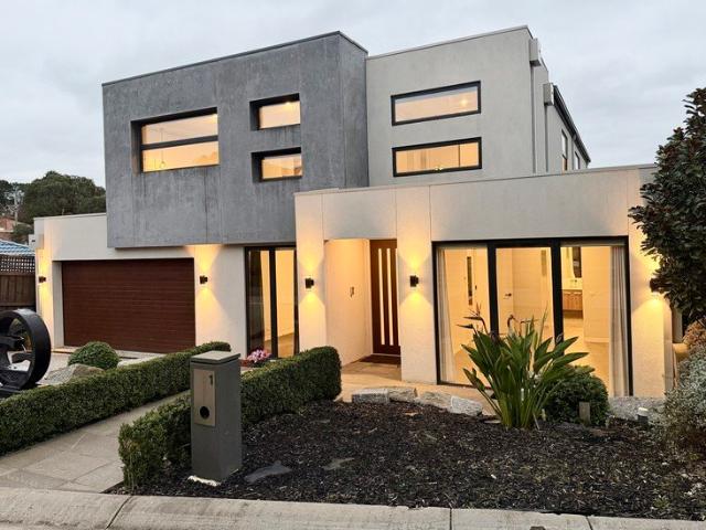 East Doncaster Secondary College & Milgate Primary Zone | Contemporary 45SQ Family Entertainer