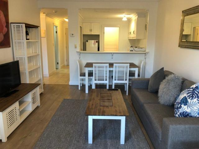 East End Fully Furnished Apartment!