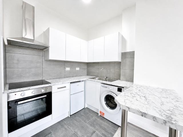 East End Road, London N2, 1 bed flat to rent, £1,500 pcm | PrimeLocation