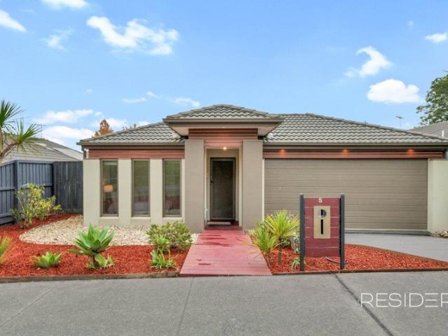 EAST Facing 508m2 Block!