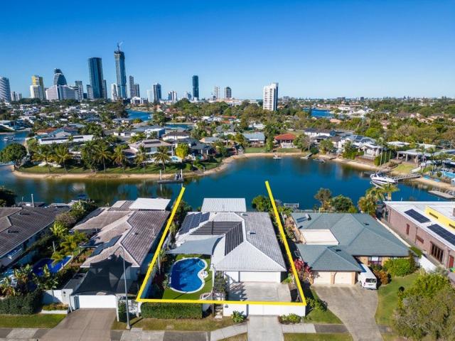 EAST FACING WATERFRONT IN THE HEART OF BROADBEACH WATERS