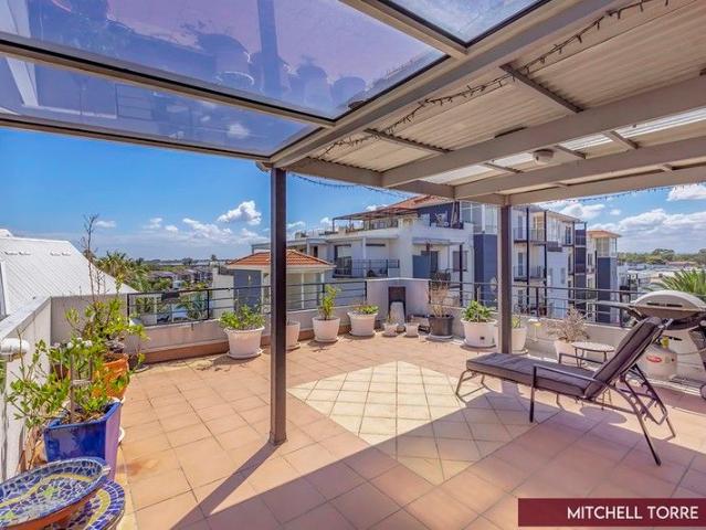 Low body corp fees plus EXCLUSIVE rooftop terrace