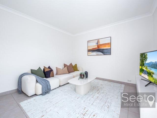 East Facing Corner Apartment Only 3 Minutes to the Station with a 32 sqm Garage, Largest In The Block!