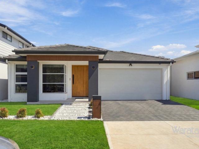East Facing Luxury Residence Designed for Modern Family Living