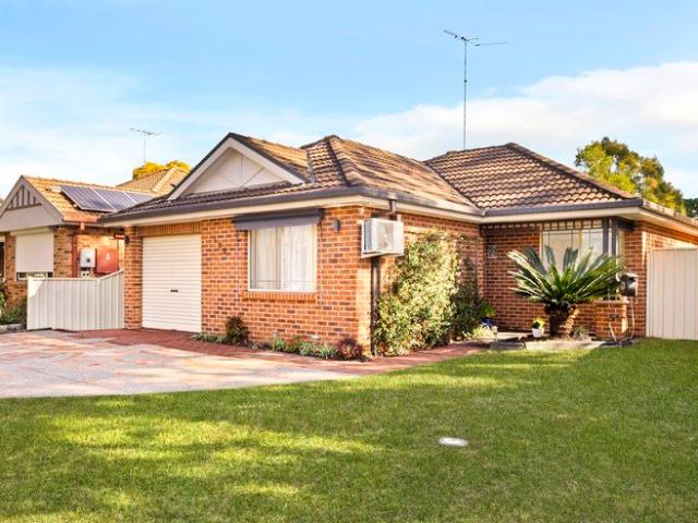 East Facing Prime Family Home on Generous 451sqm Block & 14 Minute Walking Distance to Quakers Hill East Public School and Quakers Hill High School!