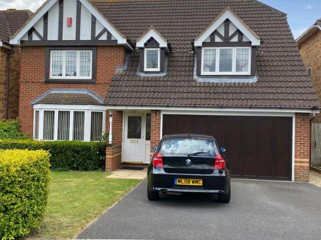 East Field Close, Headington, Oxford. 5 bed detached house to rent £3,500 pcm £808 pw