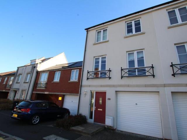East Fields Road, Bristol BS16 6 bed townhouse to rent £4,620 pcm £1,066 pw