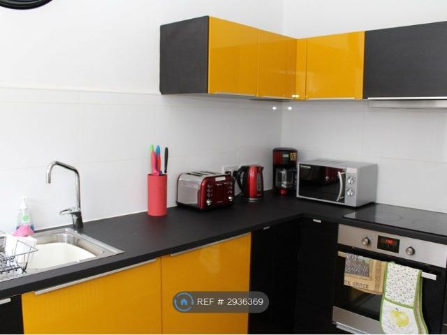 East Fountainbridge, Edinburgh EH3, 1 bed flat to rent, £1,380 pcm | PrimeLocation