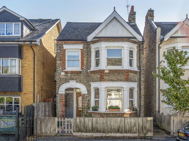 East Gardens, London SW17, 2 bed maisonette to rent, £2,250 pcm | PrimeLocation