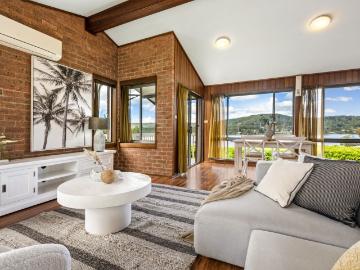 Tuggerah Lake, Jilliby, Wyong Region, Snapper Island