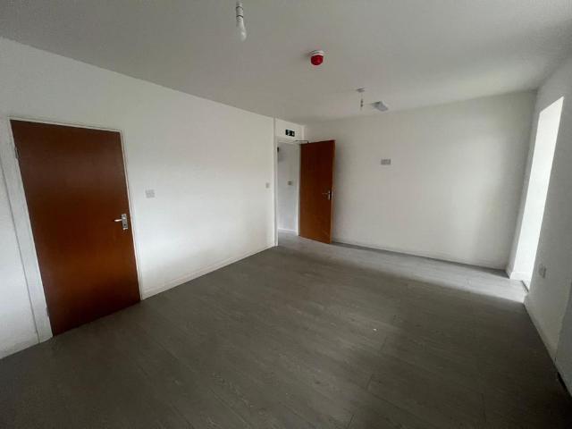 East Ham, E6 5 bed townhouse to rent £3,900 pcm £900 pw