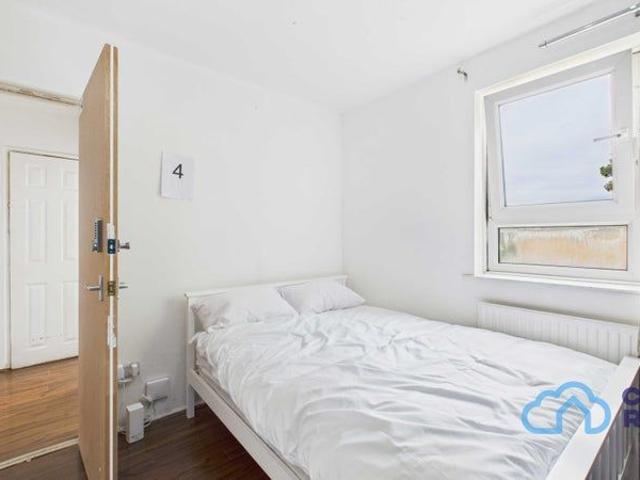 East Ham Station High Street E12, 4 bed shared accommodation to rent, £777 pcm | PrimeLocation