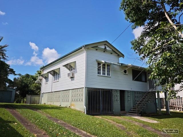 EAST INNISFAIL HOUSE
