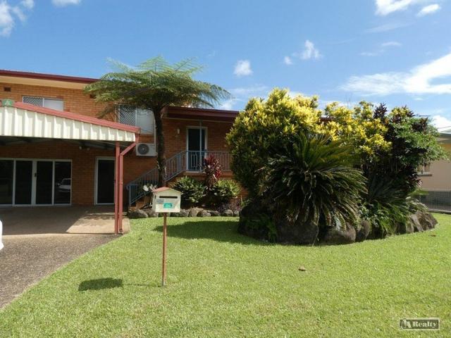 EAST INNISFAIL HOUSE