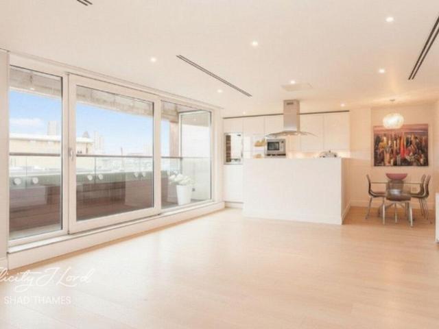 2 East Lane, LONDON, SE16 2 bed flat to rent £4,950 pcm £1,142 pw