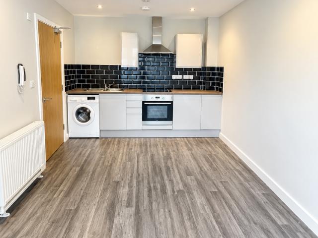 East Lane, Runcorn WA7 1 bed flat to rent £575 pcm £133 pw