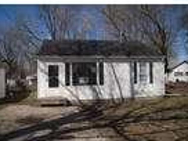 East Lansing 3BR 1BA, Renaissance Property Management