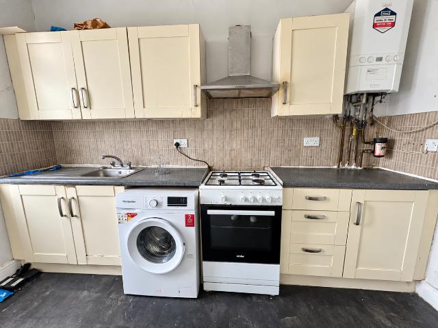 East Park Road, Leicester LE5, 2 bed flat to rent, £795 pcm | PrimeLocation