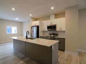 East Pine Modern & Spacious Townhomes for Rent in Beaumont! The Loft [object Promise] for Rent