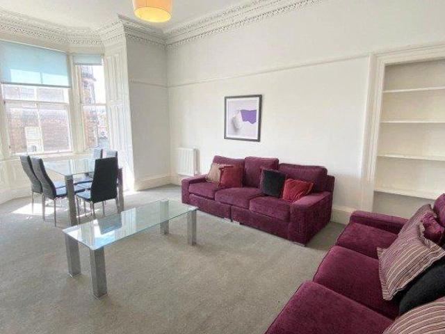 East Preston Street, Edinburgh, EH8 5 bed flat to rent £3,200 pcm £738 pw