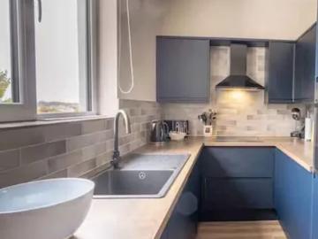 East Renfrewshire, G46 6DD, United Kingdom | 4 bed duplex for rent #168011810 | Rentberry
