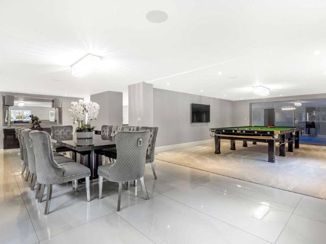East Ridgeway, Cuffley