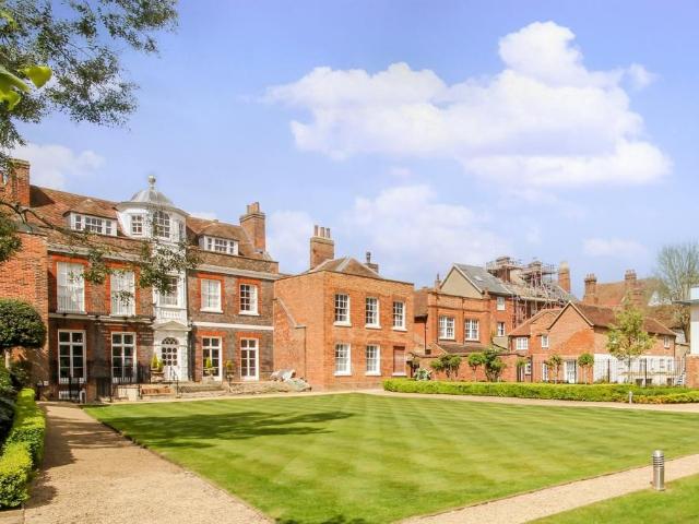 East St Helen Street, Abingdon 1 bed apartment to rent £1,400 pcm £323 pw