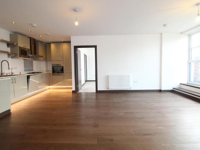 East Station Road, PETERBOROUGH PE2 2 bed apartment to rent £1,300 pcm £300 pw