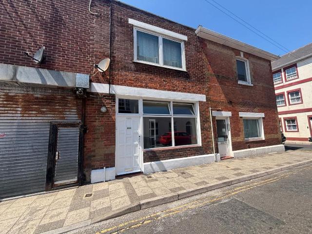 East Street, Weymouth DT4, 2 bed flat to rent, £975 pcm | PrimeLocation