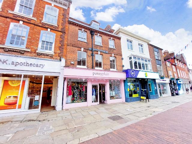 East Street, Chichester PO19, 3 bed flat to rent, £1,950 pcm | PrimeLocation
