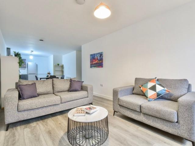 East Street, Leeds LS9, 3 bed flat to rent, £1,250 pcm | PrimeLocation
