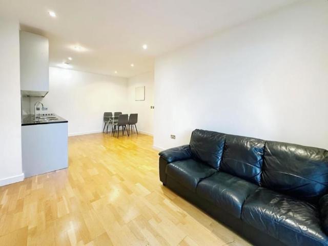East Street, Leeds LS9, 2 bed flat to rent, £1,050 pcm | PrimeLocation