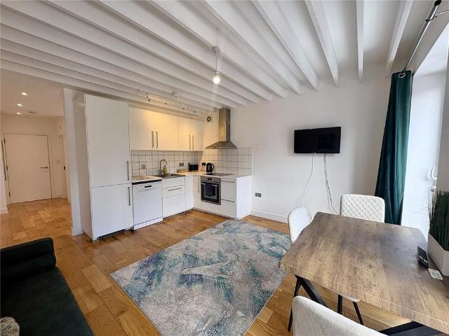 East Street, London SE17 1 bed apartment to rent £1,800 pcm £415 pw