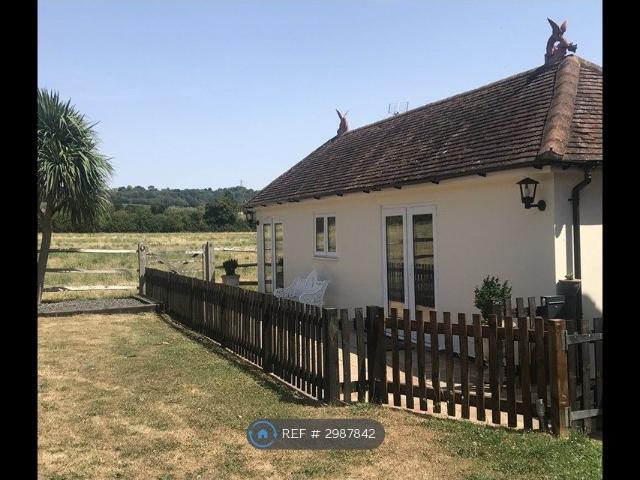 East Street, Maidstone ME15, 1 bed bungalow to rent, £975 pcm | PrimeLocation