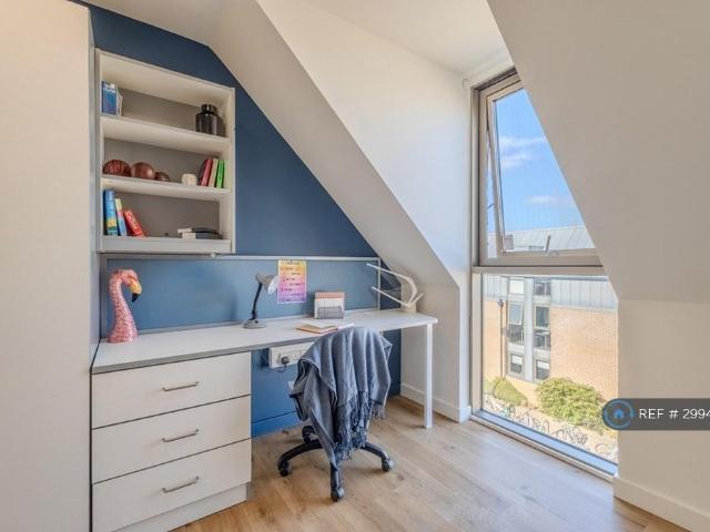 East Sands, St Andrews, KY16 1 bed in a flat share to rent £867 pcm £200 pw