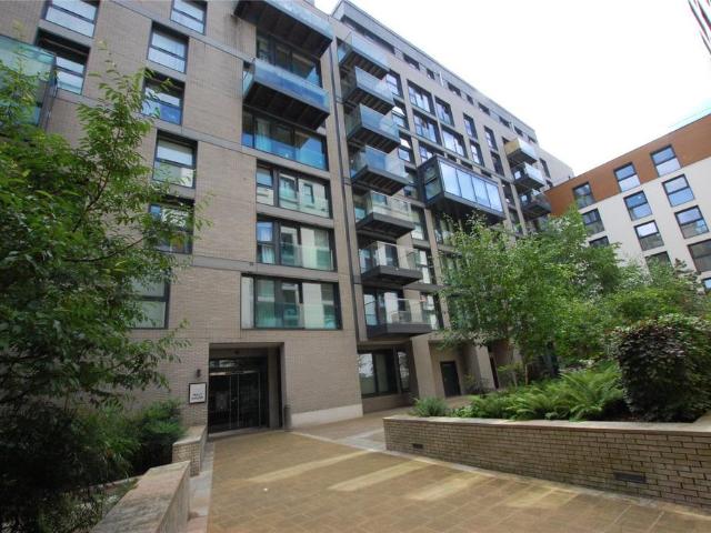 East Tucker Street, Somerset BS1 2 bed flat to rent £1,700 pcm £392 pw