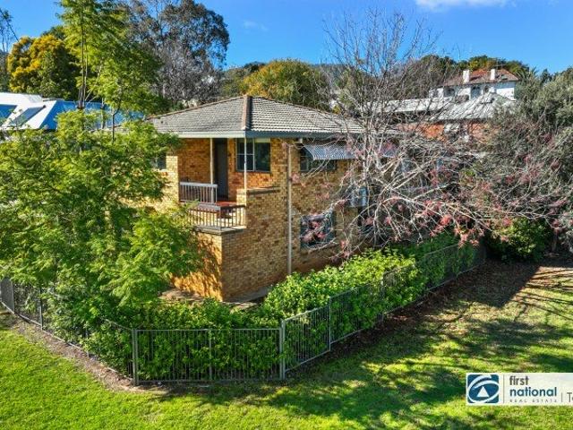 EAST TAMWORTH 1 Title 2 Units Corner Location