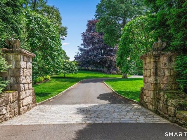 East Trl, Darien, Home For Sale